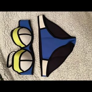 Triangl bikini